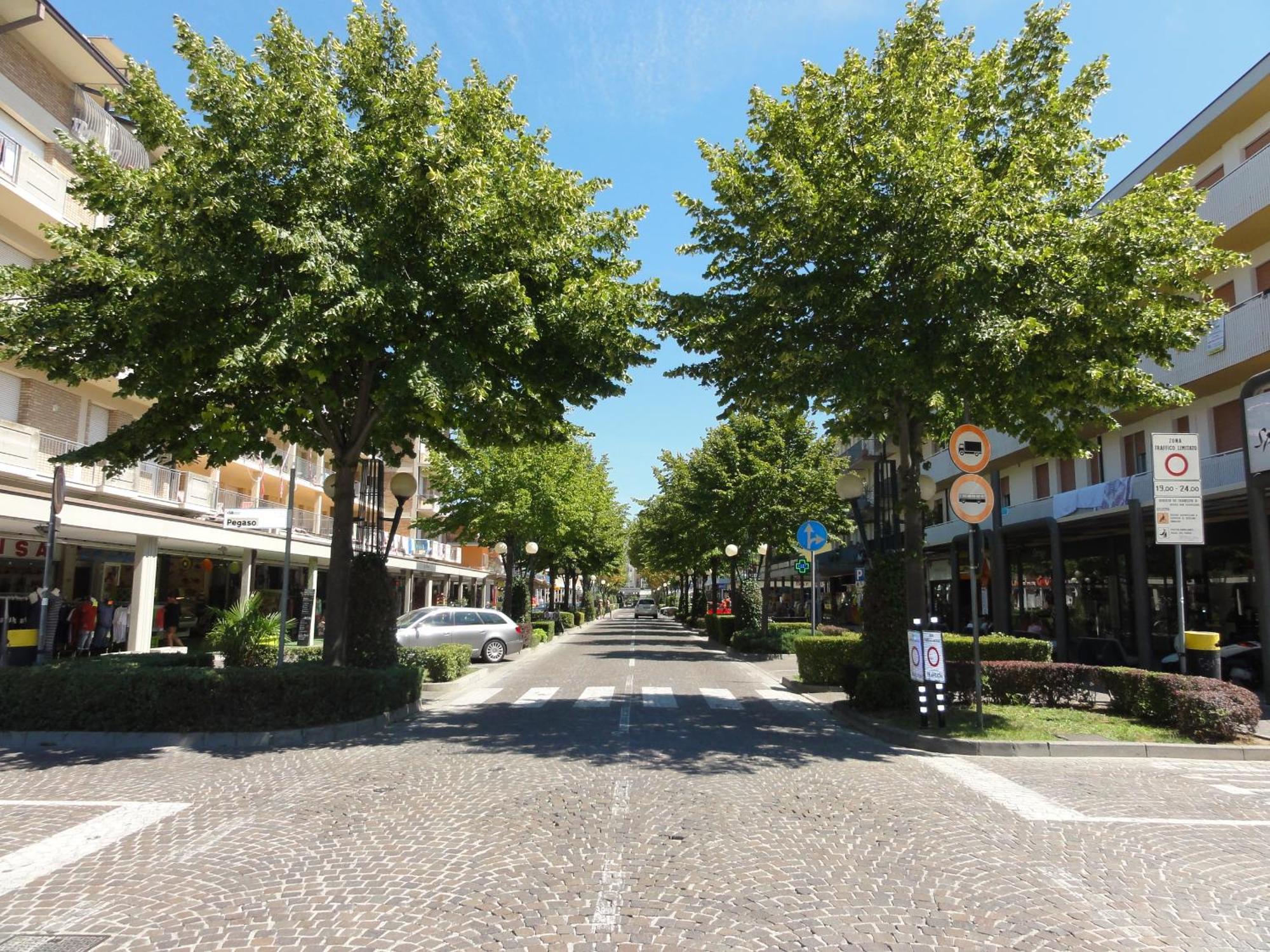 Isolabella - Appartamenti Bibione Exteriör bild