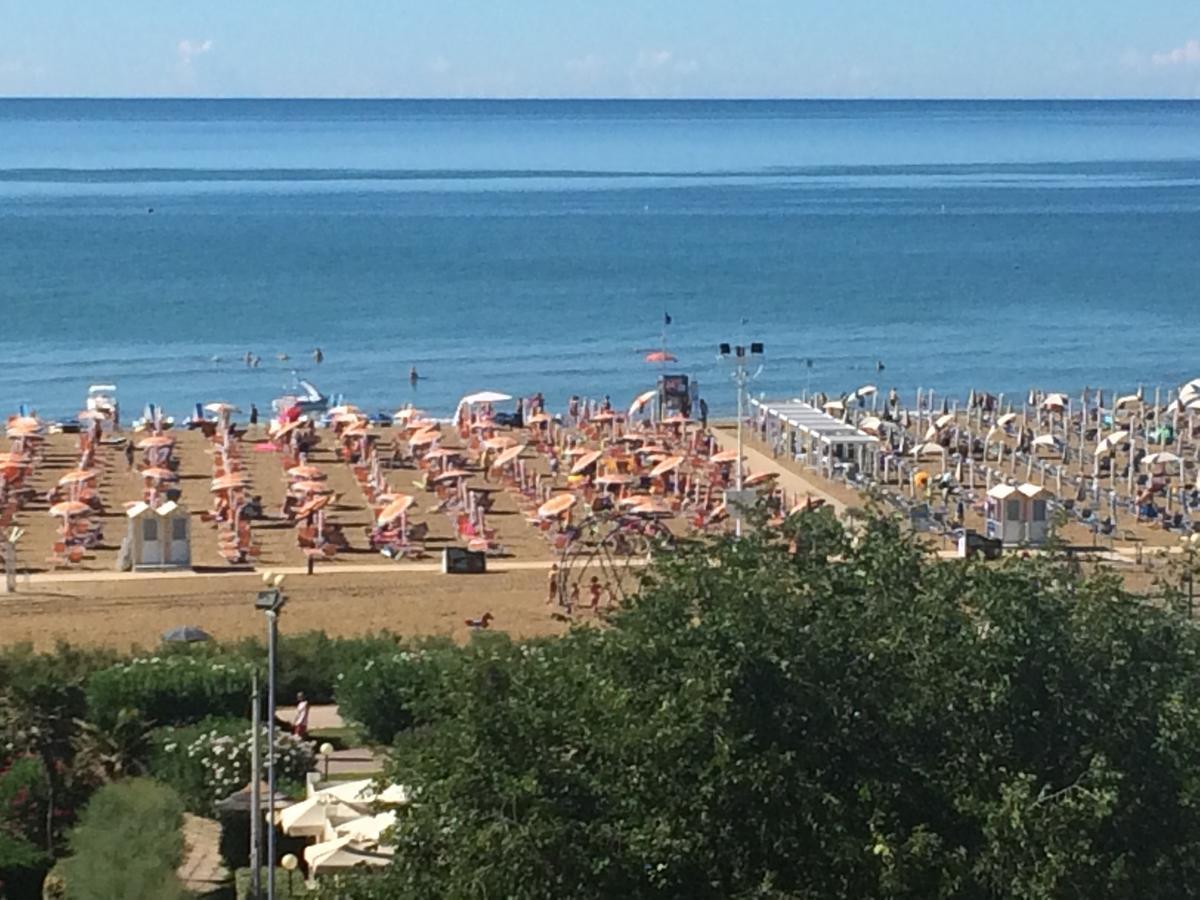 Isolabella - Appartamenti Bibione Exteriör bild